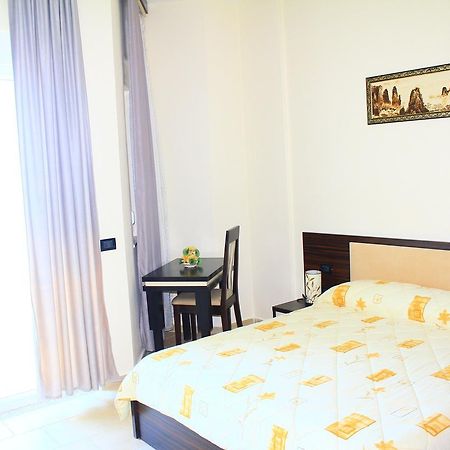 Hotel Alba Shëngjin Extérieur photo
